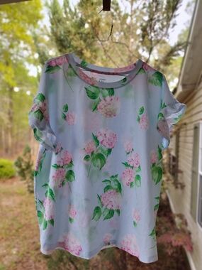 crown & ivy Blue Ruffle Sleeve Tee with Pink Floral Accent